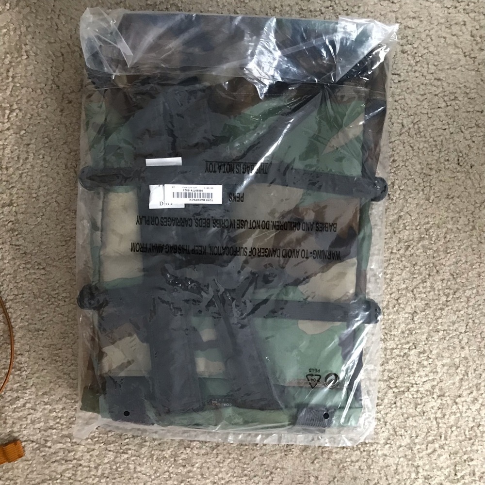 Supreme woodland camo tote backpack ss19 military - Picture 2 of 4